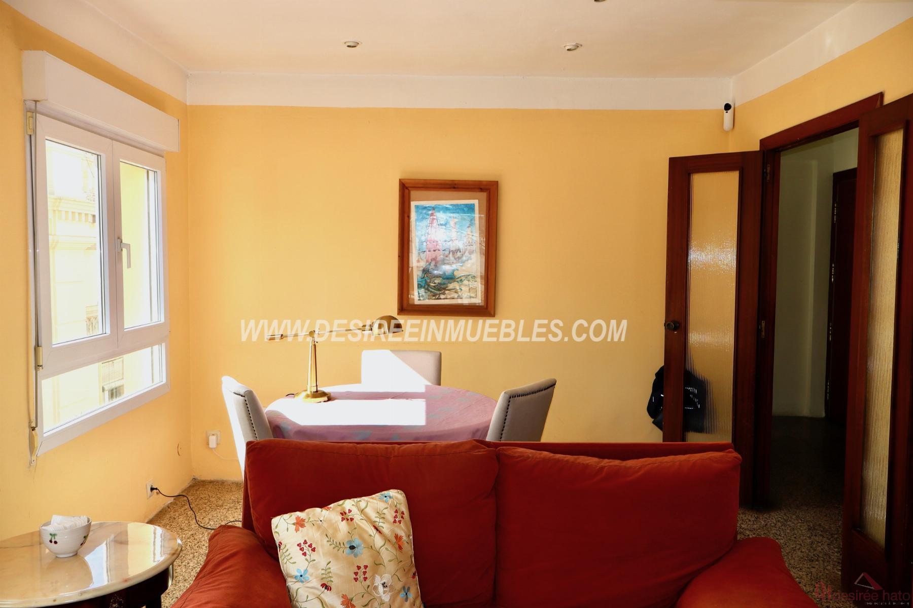 For sale of flat in Valencia