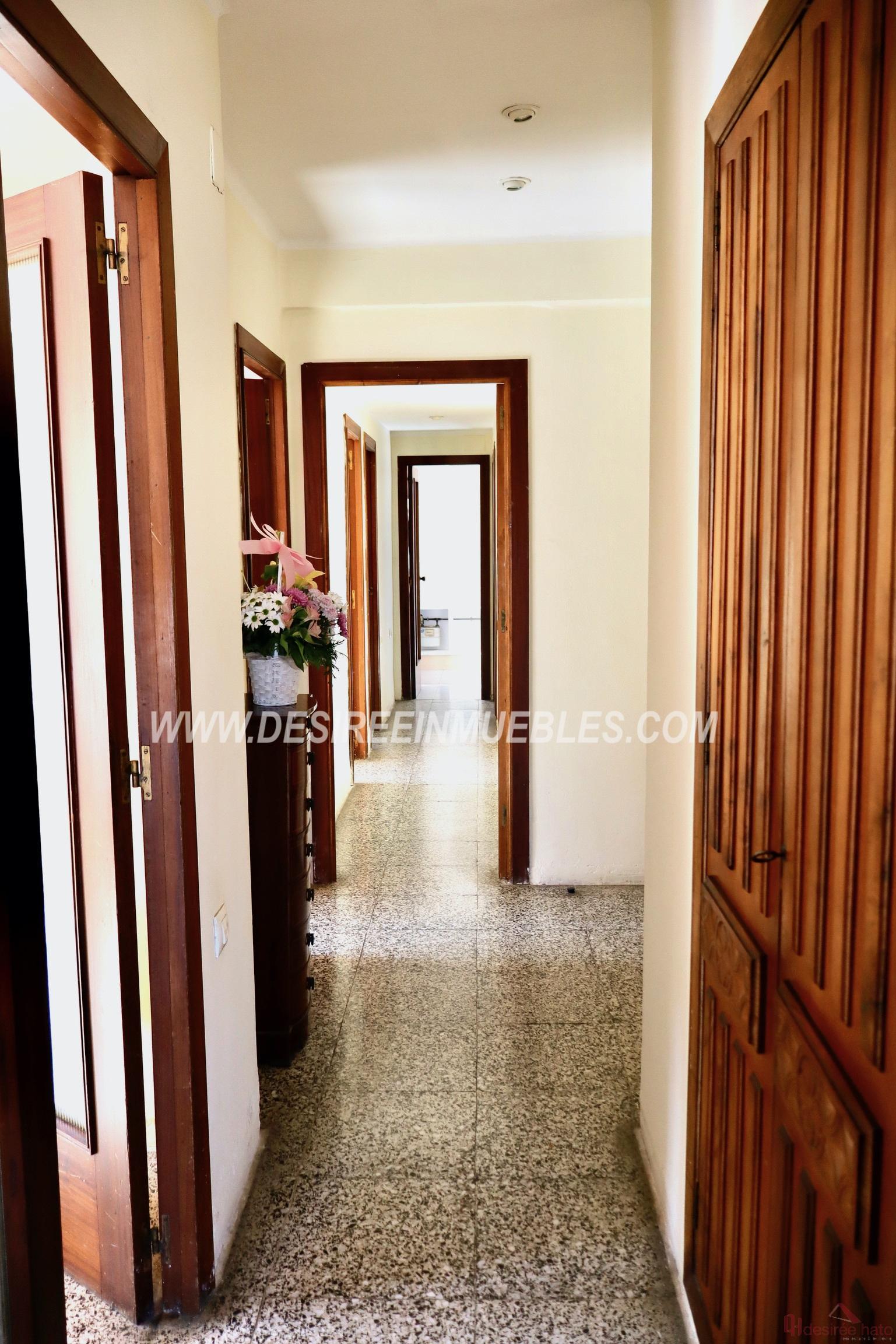 For sale of flat in Valencia