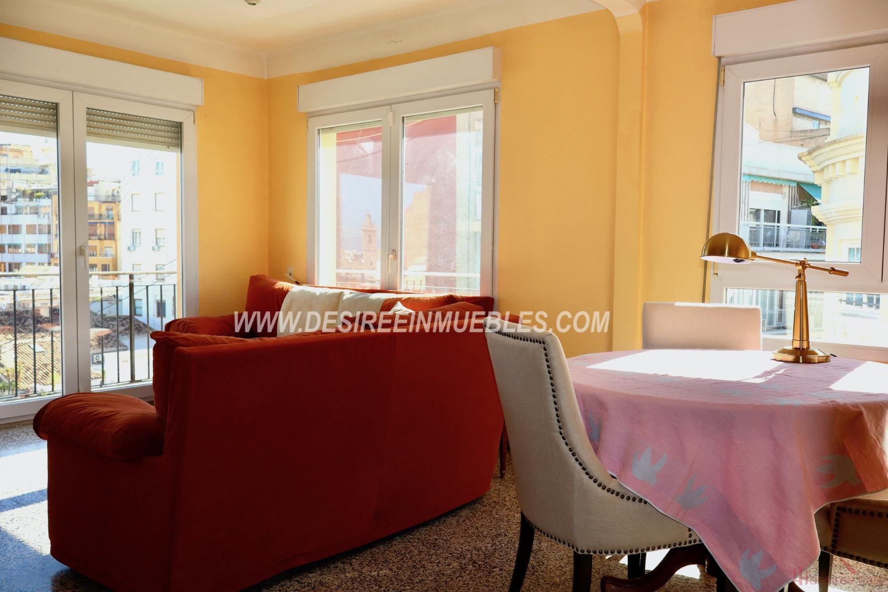 For sale of flat in Valencia