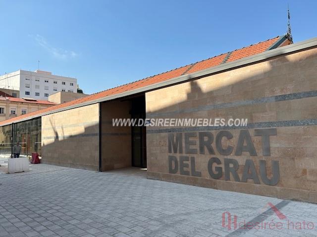For sale of commercial in Valencia