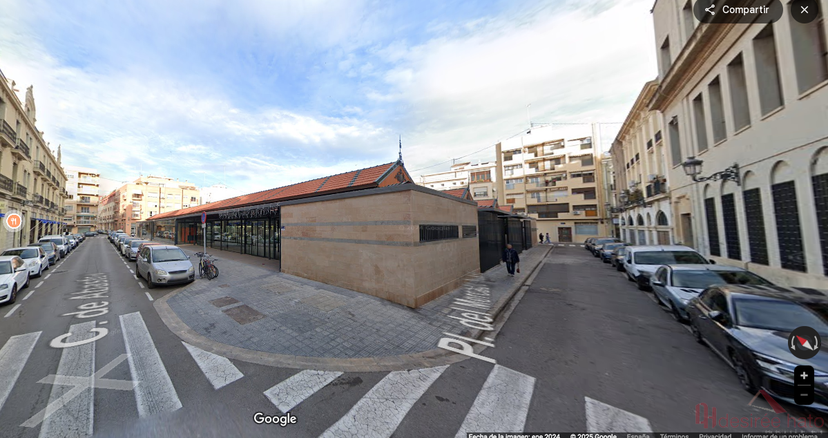 For sale of commercial in Valencia