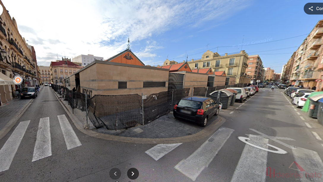 For sale of commercial in Valencia