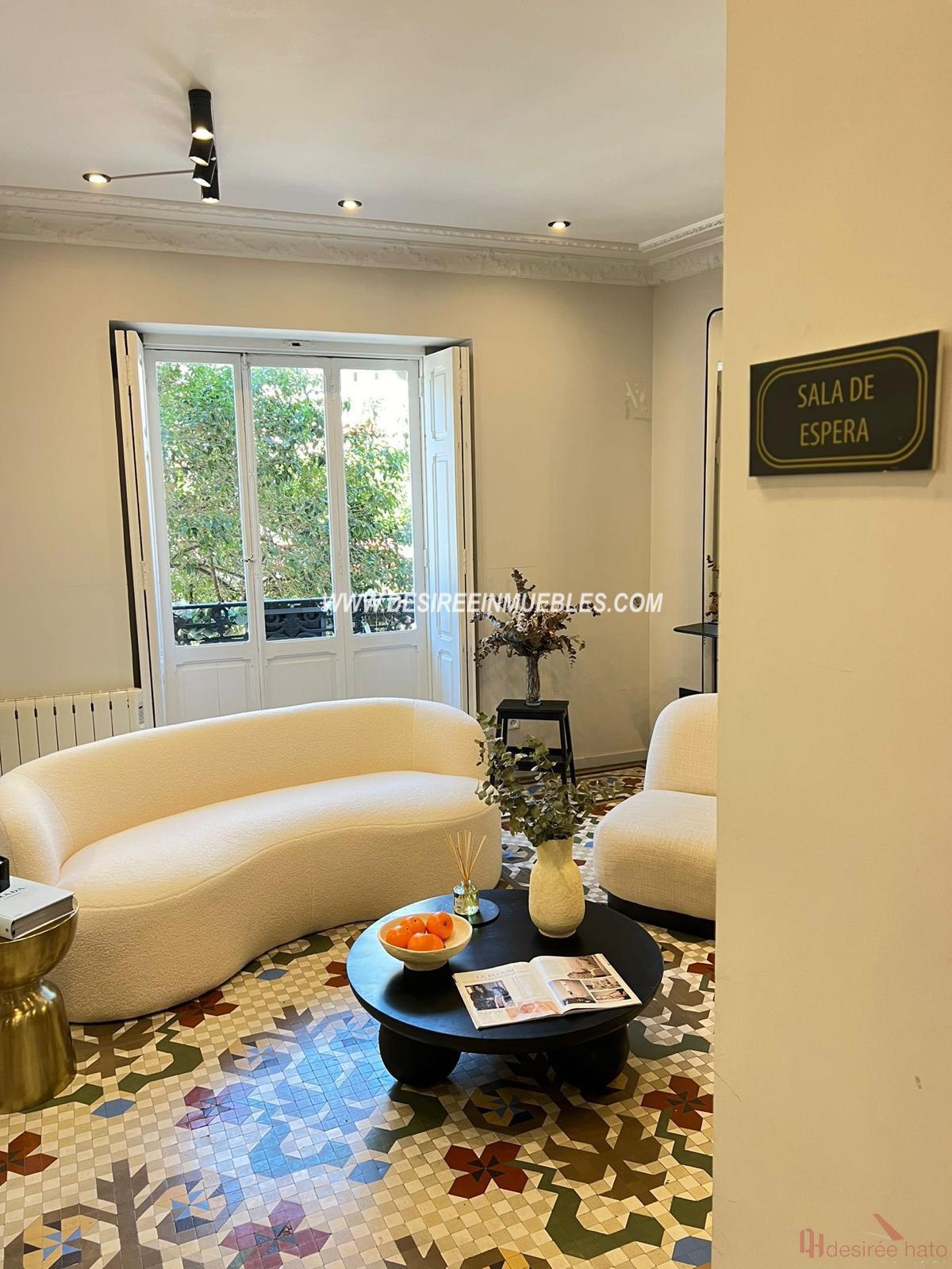 For rent of office in Valencia