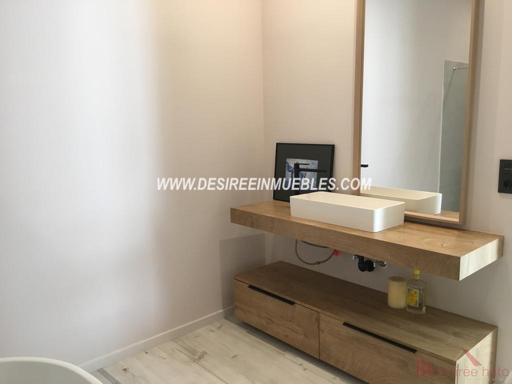 For rent of office in Valencia