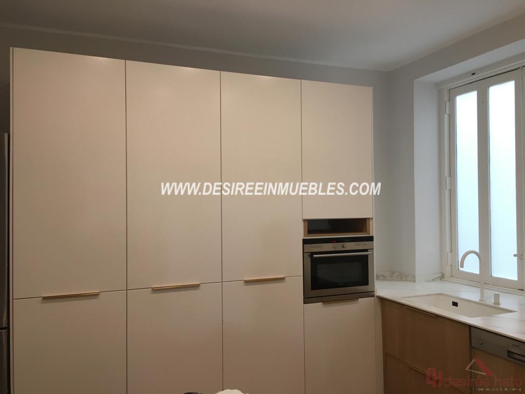 For rent of office in Valencia
