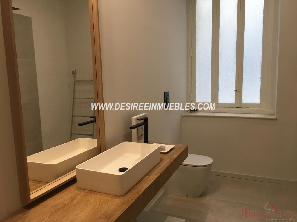 For rent of office in Valencia