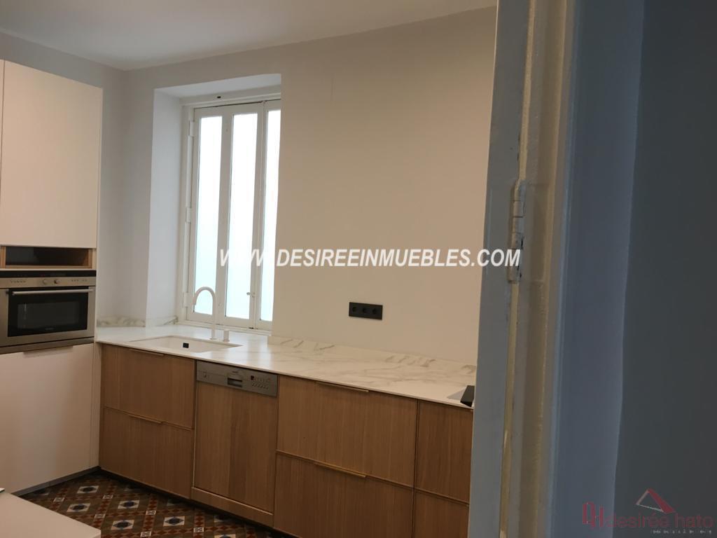 For rent of office in Valencia