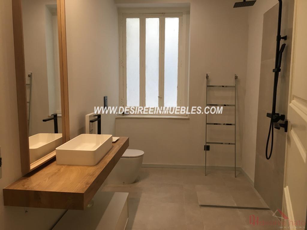 For rent of office in Valencia