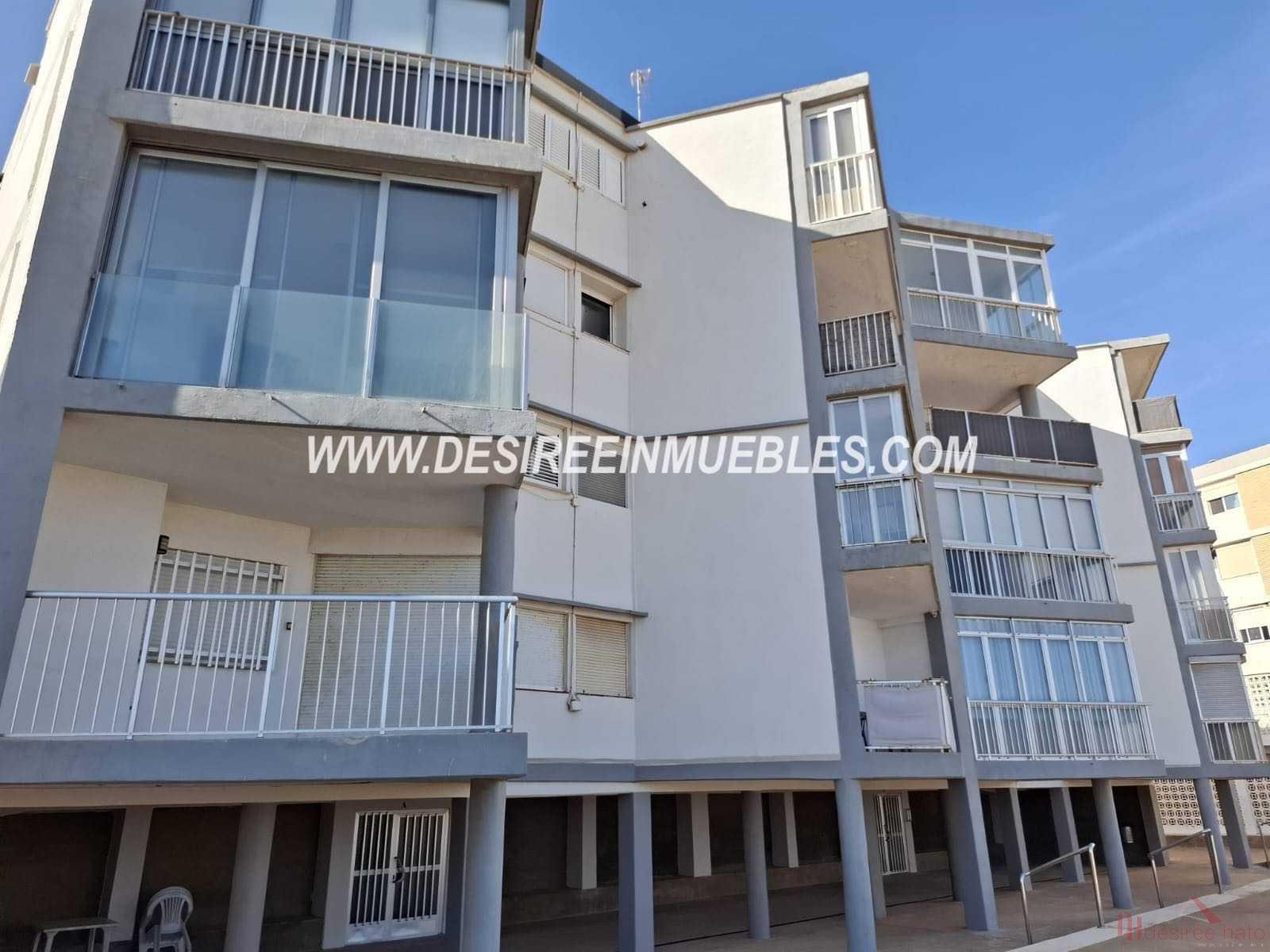 For sale of flat in Valencia