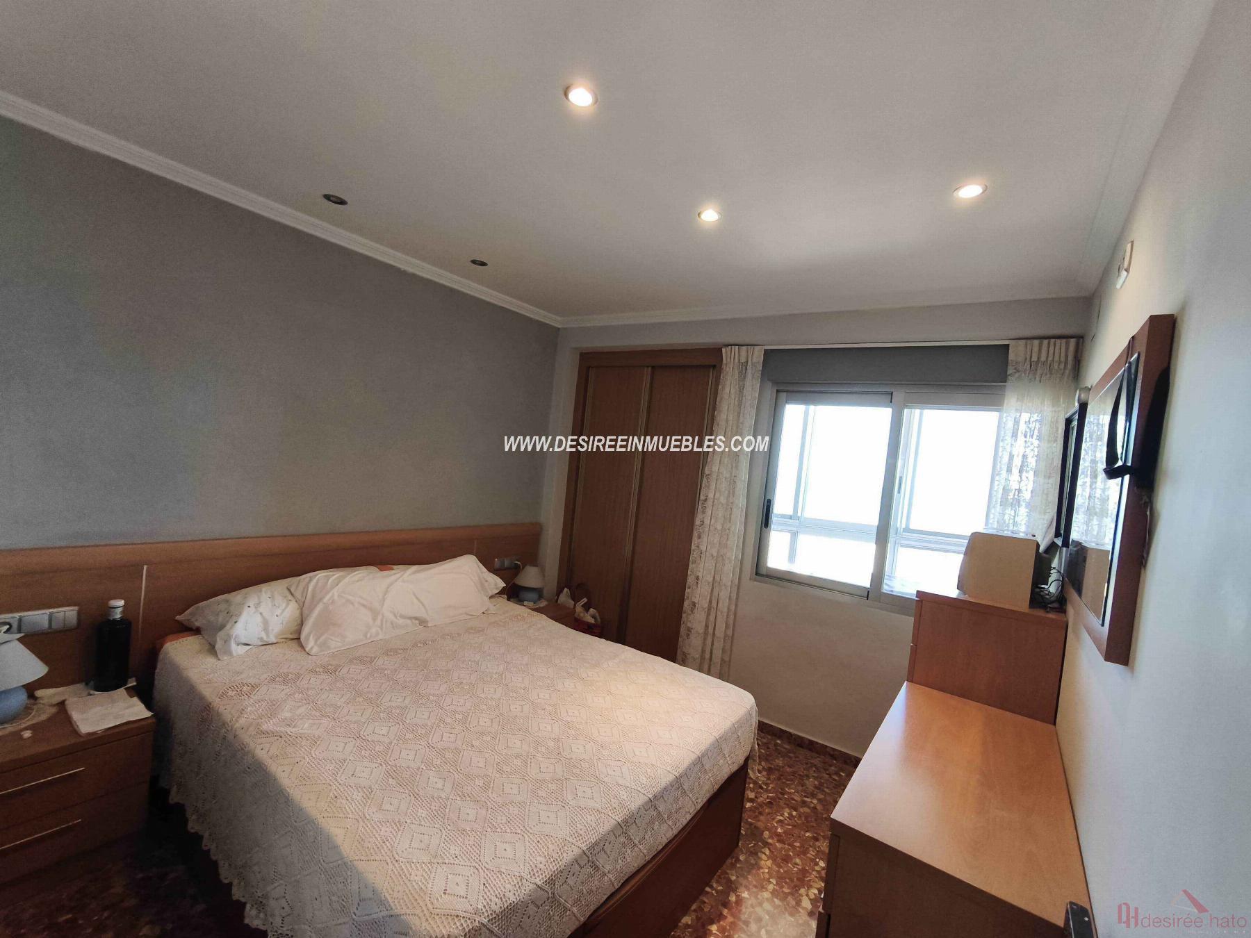 For sale of flat in Valencia