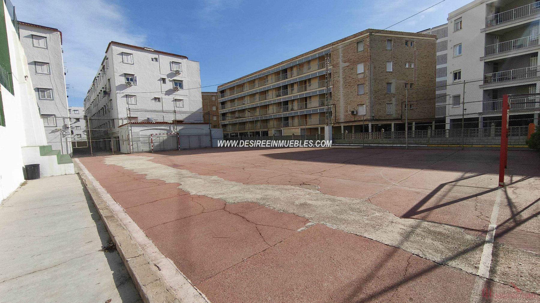 For sale of flat in Valencia