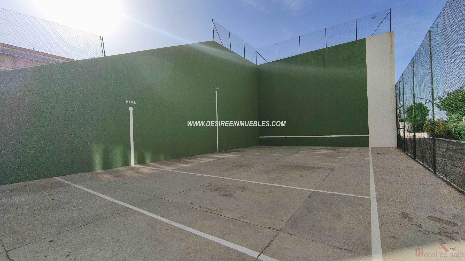 For sale of flat in Valencia