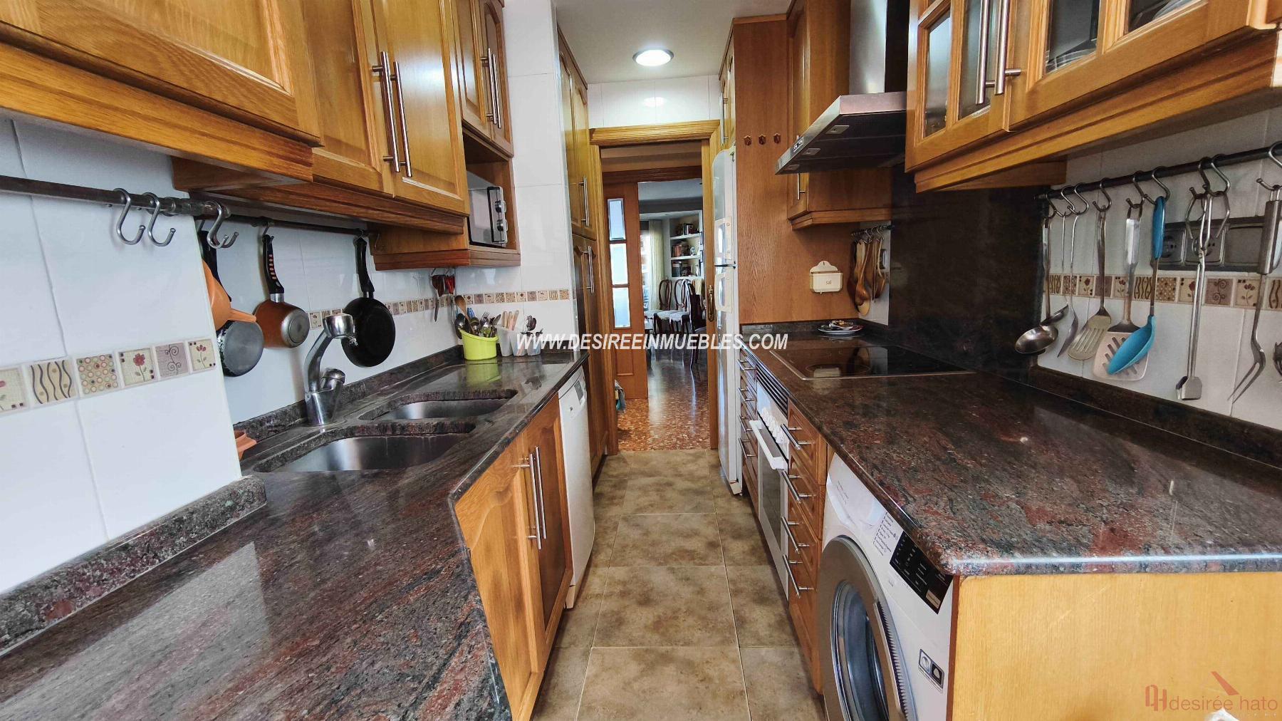 For sale of flat in Valencia