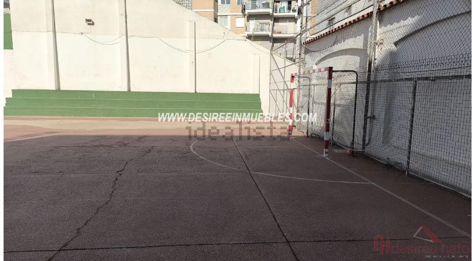 For sale of flat in Valencia