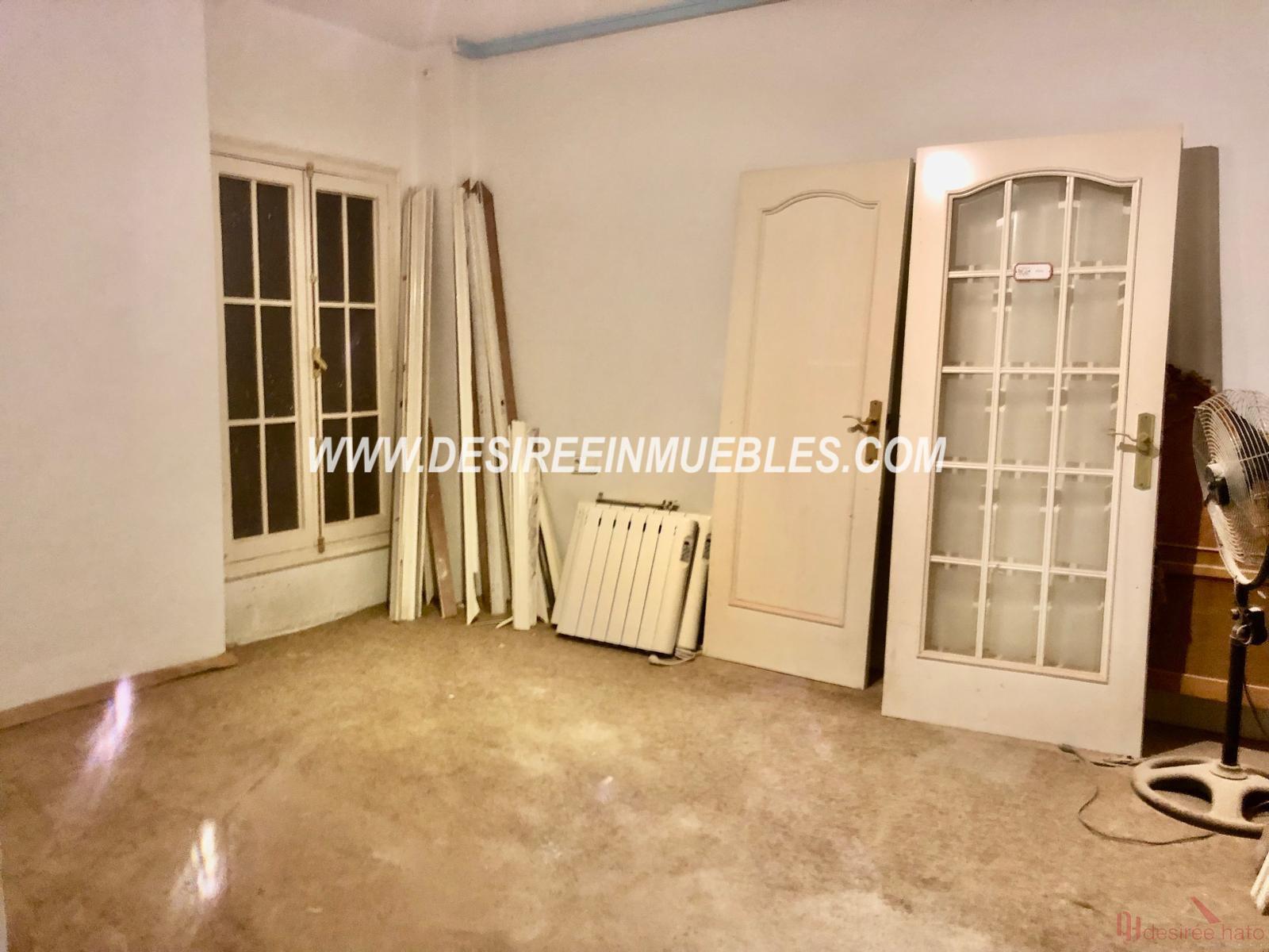 For sale of flat in Valencia