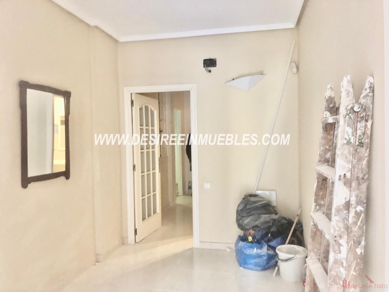For sale of flat in Valencia