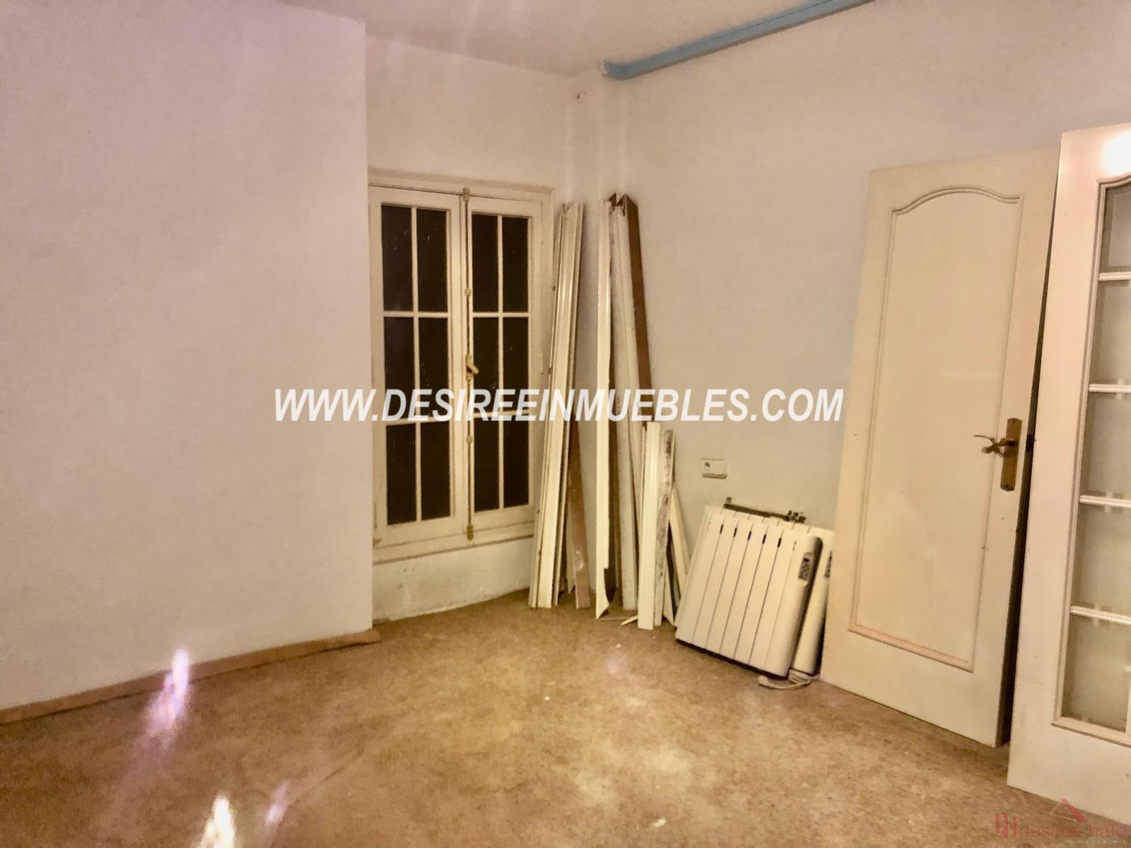 For sale of flat in Valencia