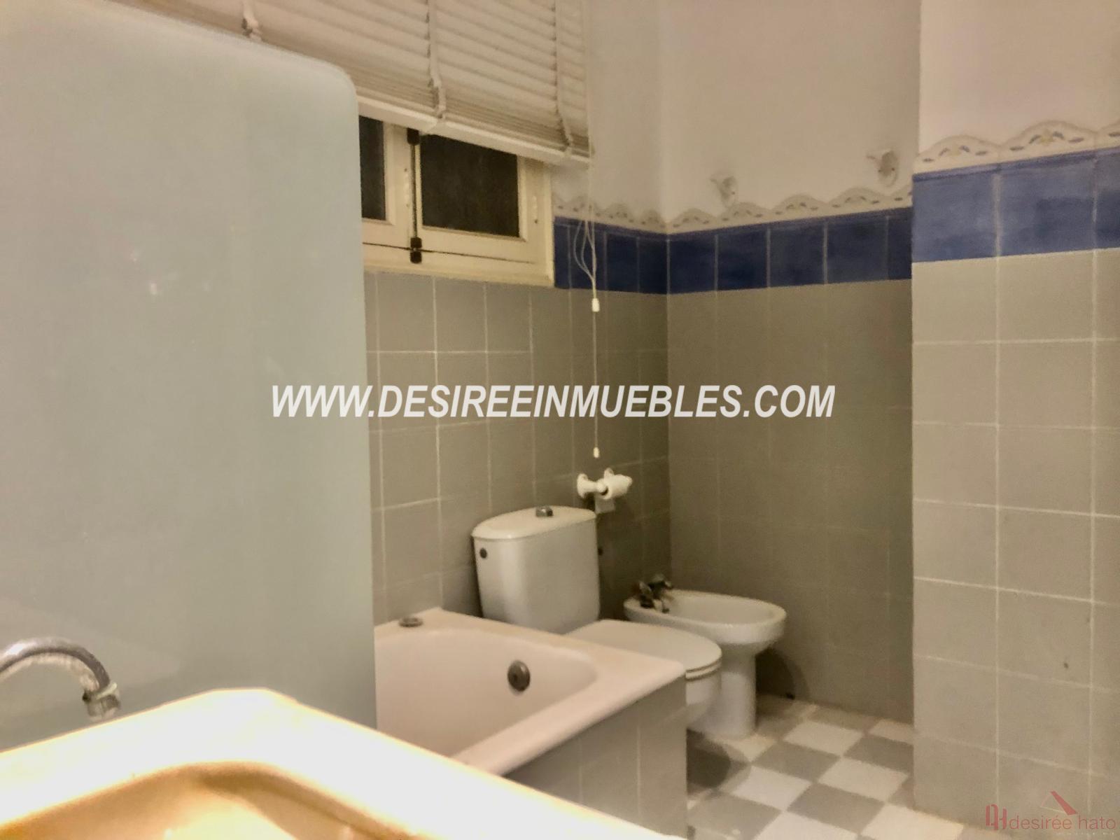For sale of flat in Valencia
