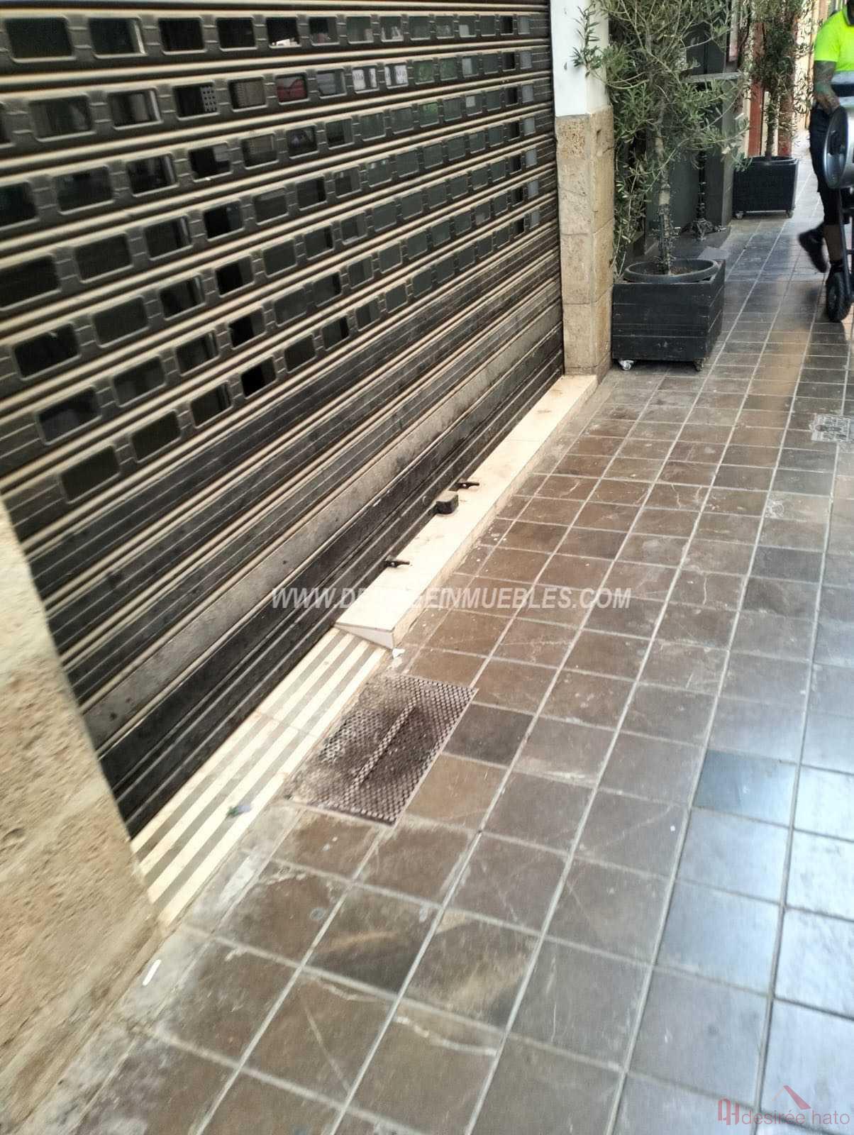 For sale of premises in Valencia