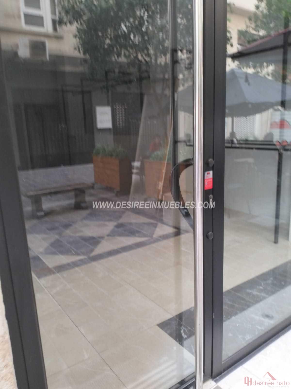 For sale of premises in Valencia