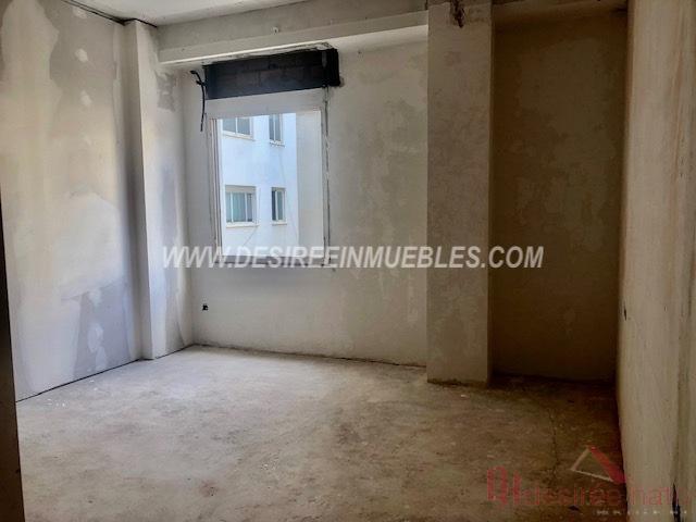 For sale of flat in Valencia