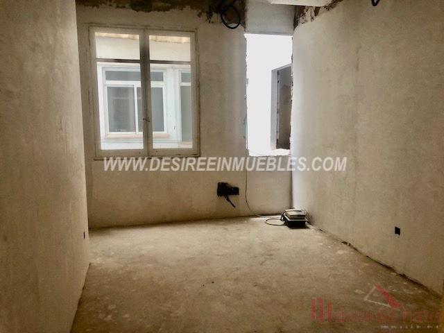For sale of flat in Valencia