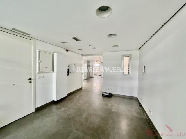 For rent of office in Valencia