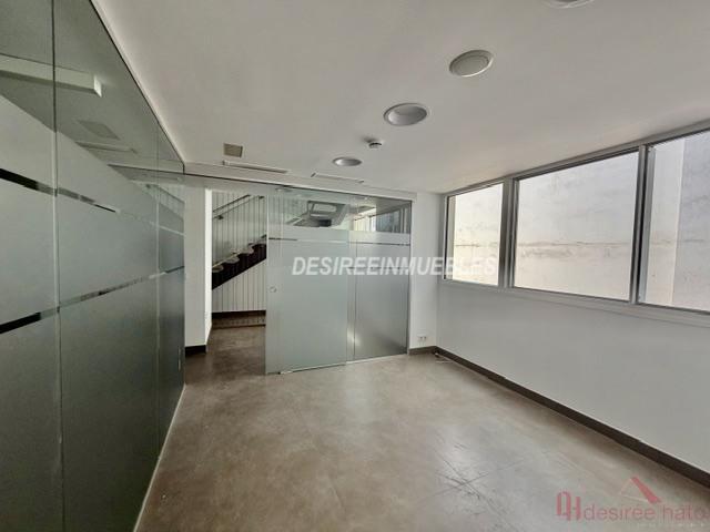 For rent of office in Valencia