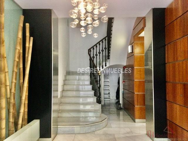 For rent of office in Valencia