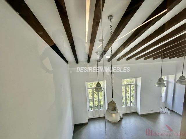 For rent of office in Valencia