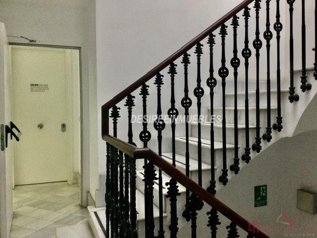 For rent of office in Valencia