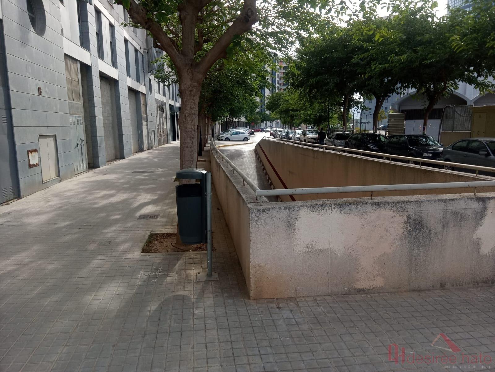Salg av garasje i Valencia