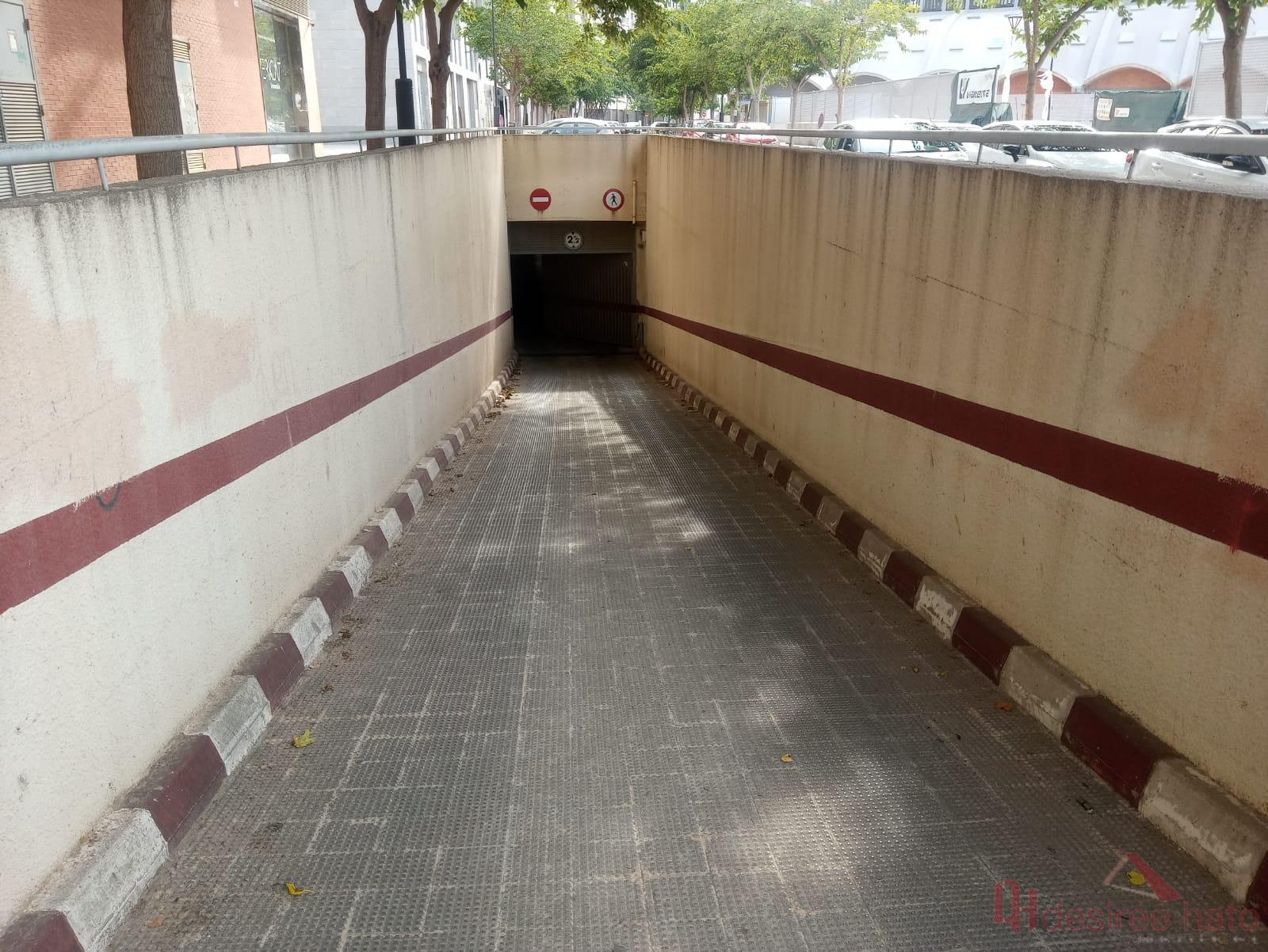 Salg av garasje i Valencia