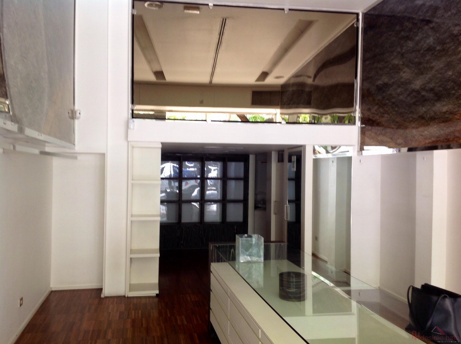 For rent of commercial in Valencia