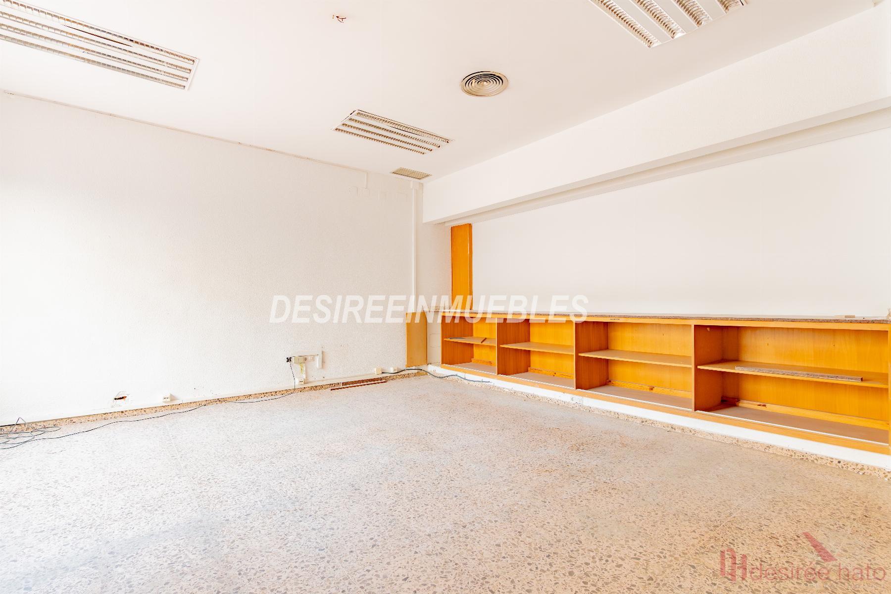 Venta de local en Moncada