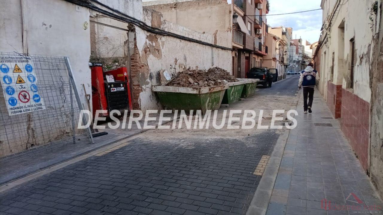 Venta de edificio en Benimámet