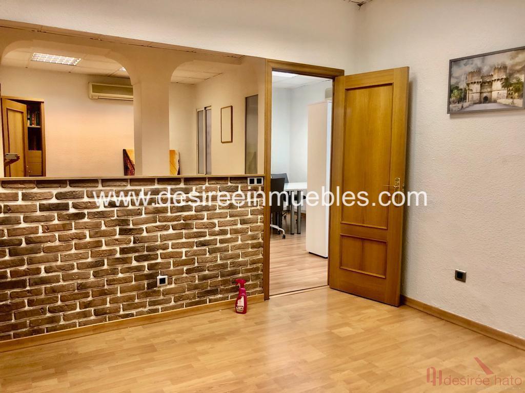 For rent of office in Valencia