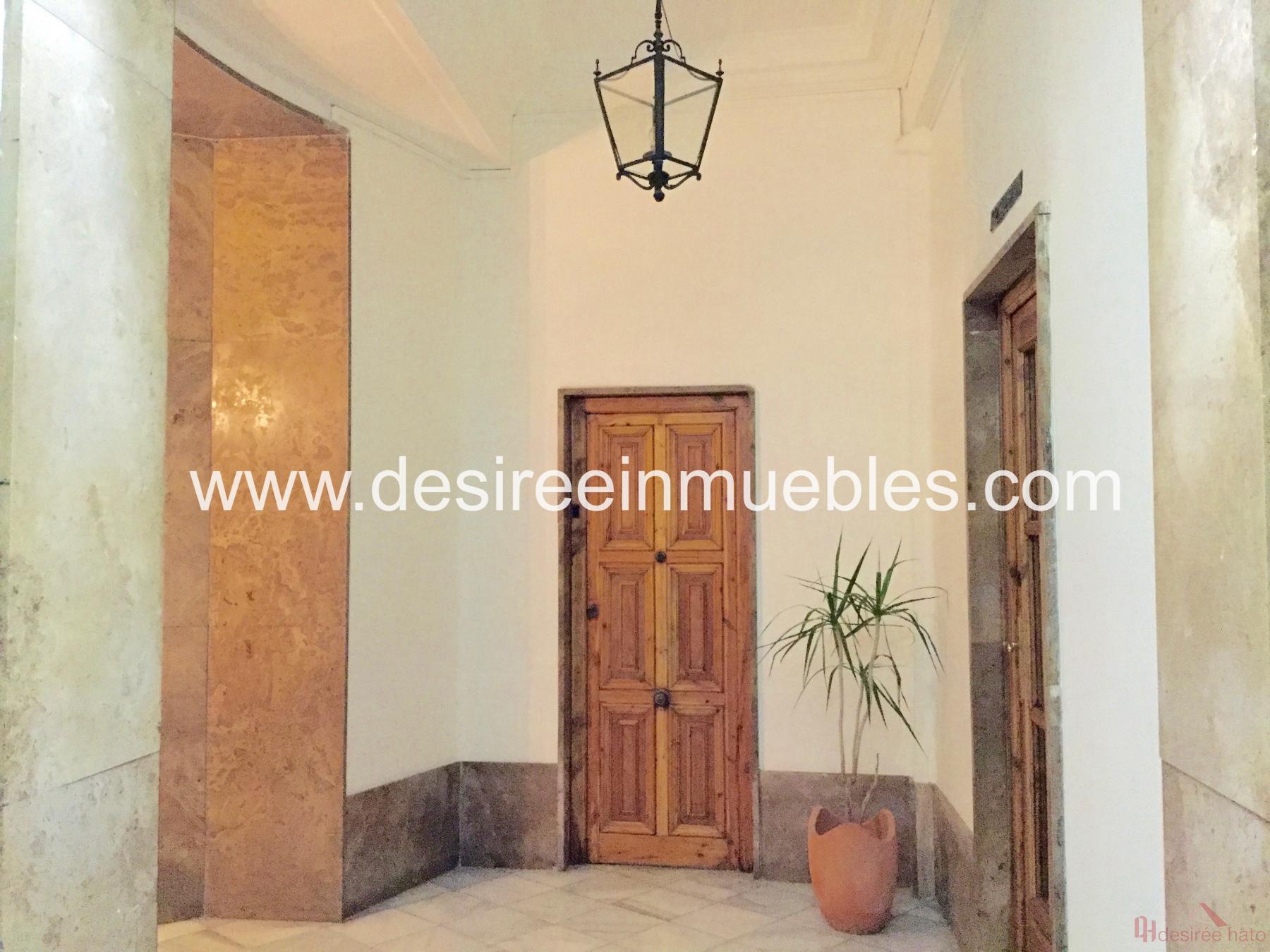 For rent of office in Valencia