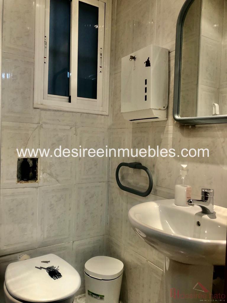 For rent of office in Valencia