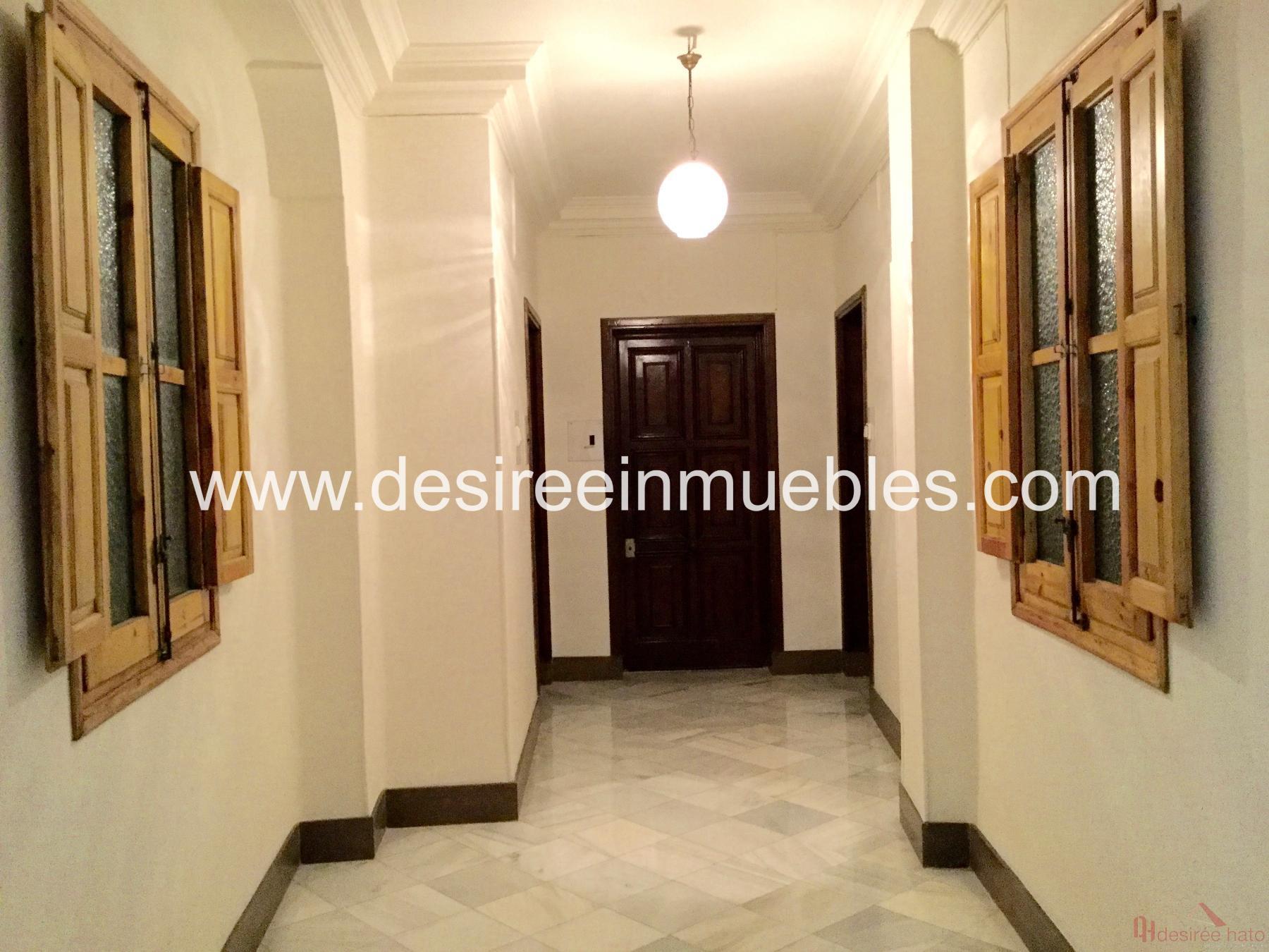 For rent of office in Valencia