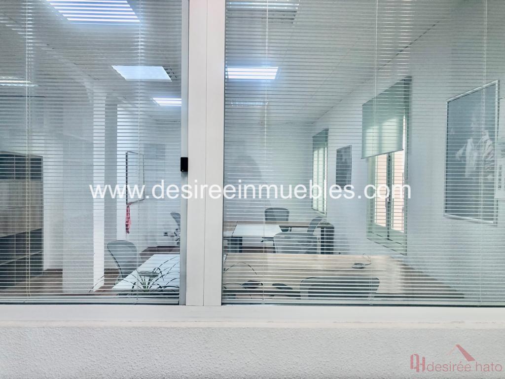 For rent of office in Valencia