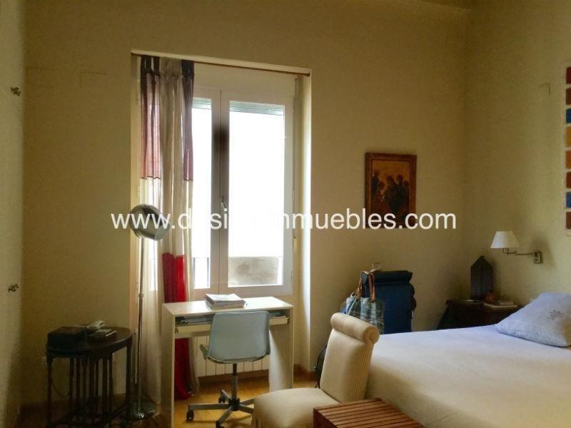 For sale of penthouse in Valencia