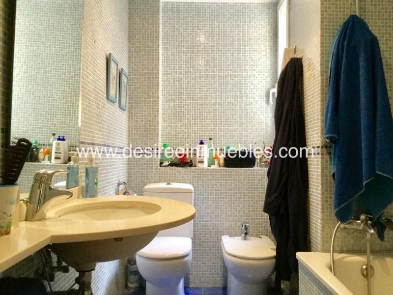 For sale of penthouse in Valencia