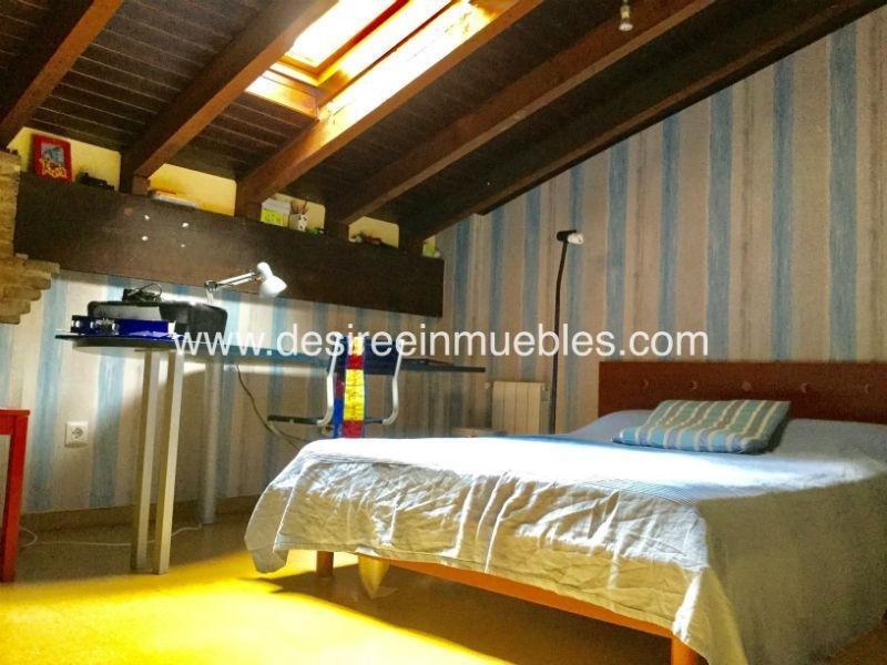 For sale of penthouse in Valencia