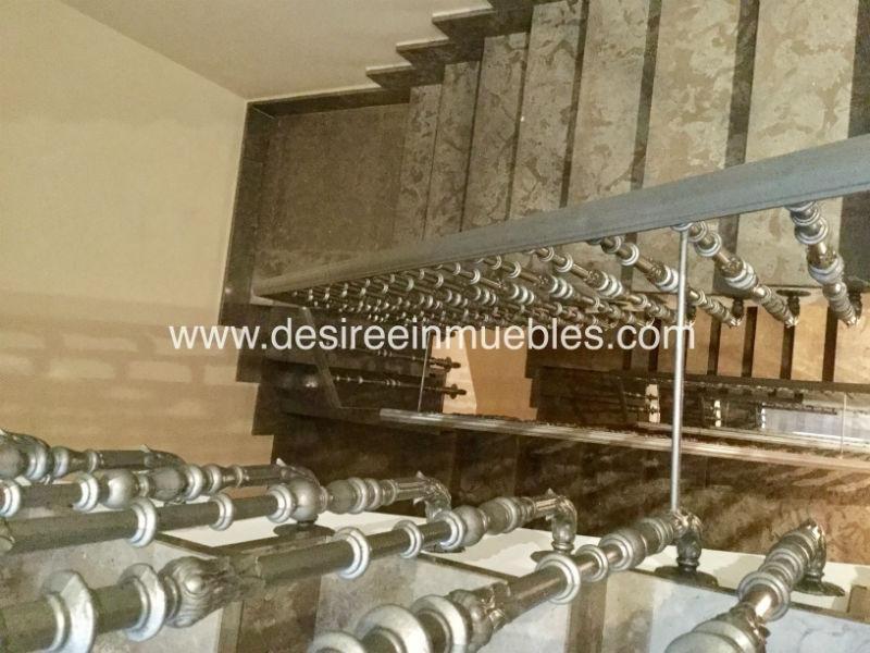 For sale of penthouse in Valencia