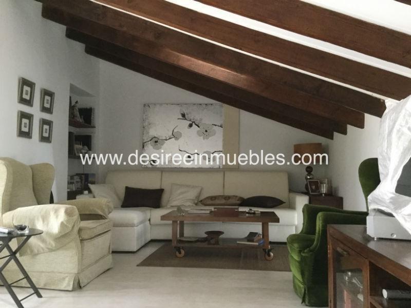 For sale of penthouse in Valencia