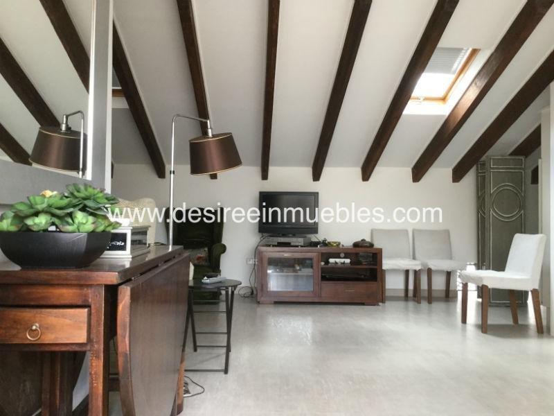 For sale of penthouse in Valencia
