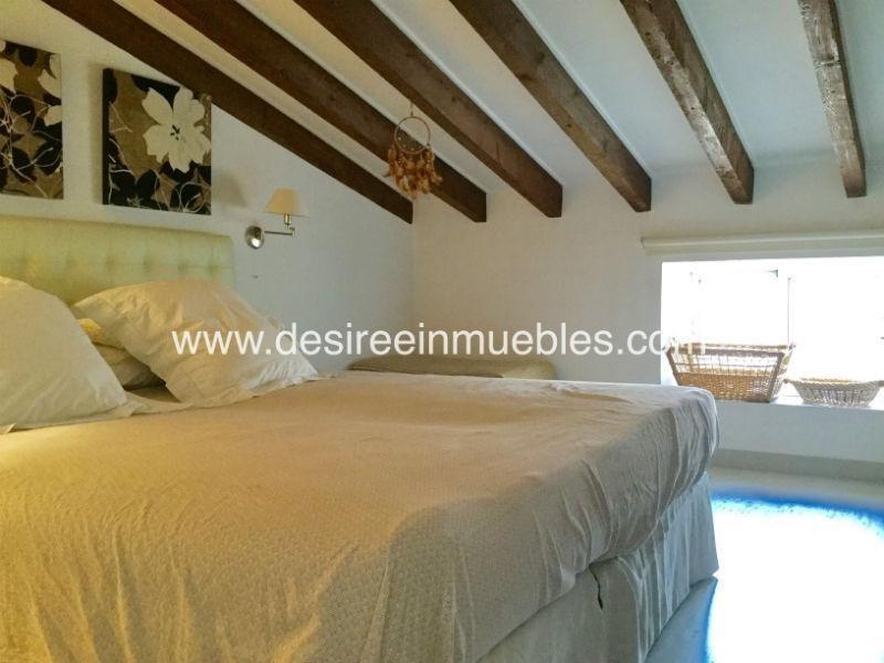 For sale of penthouse in Valencia