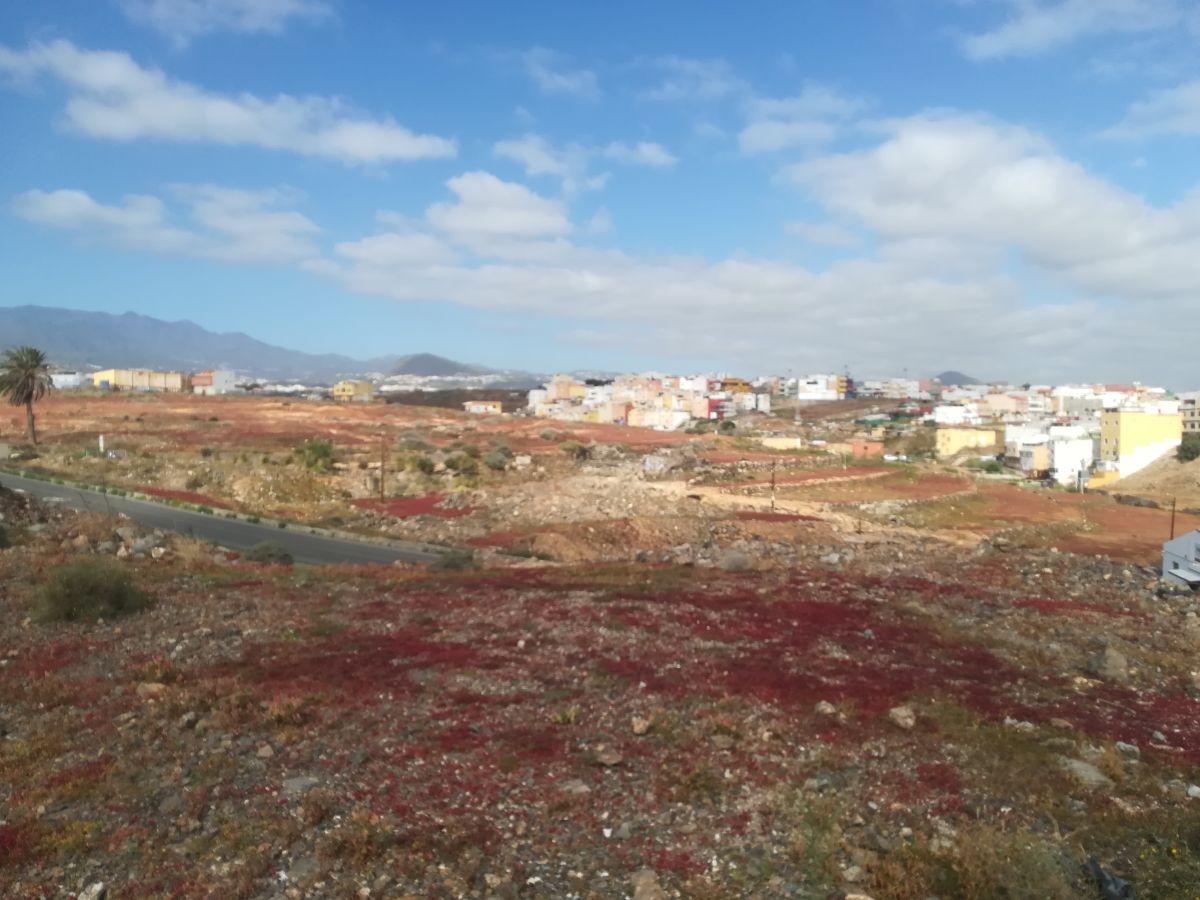 For sale of land in Telde