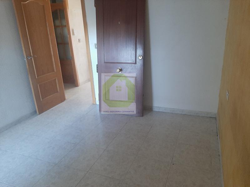 For sale of flat in Cenes de la Vega